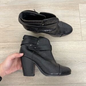 rag & bone Harrow Black Croc Embossed Leather Ankle Boots Size 36